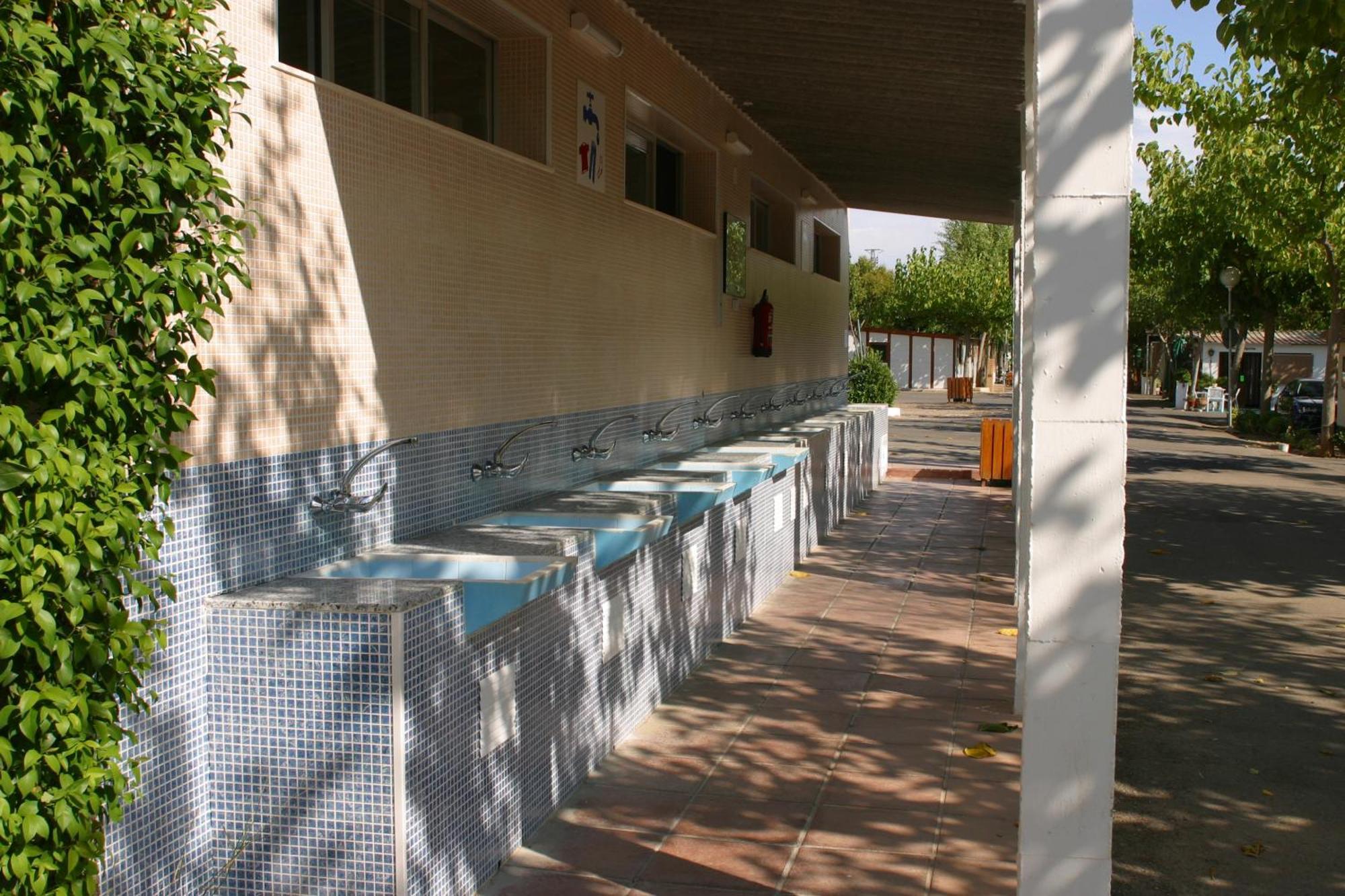 Camping Carlos III La Carlota Eksteriør billede